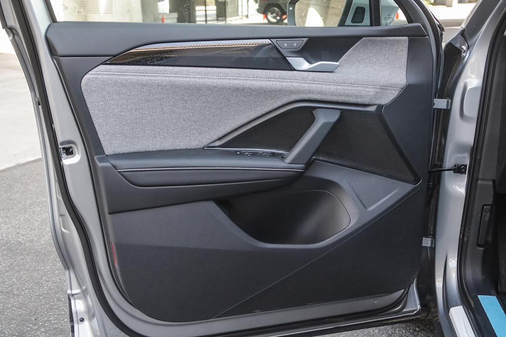 Thumbnail: 2025 Volkswagen Tiguan - 22