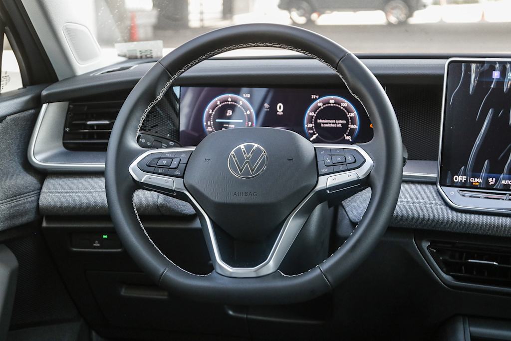 Thumbnail: 2025 Volkswagen Tiguan - 12