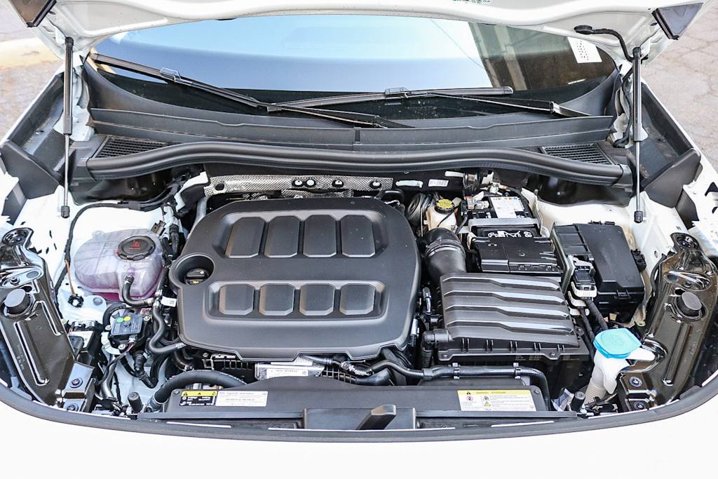 Thumbnail: 2025 Volkswagen Tiguan - 8