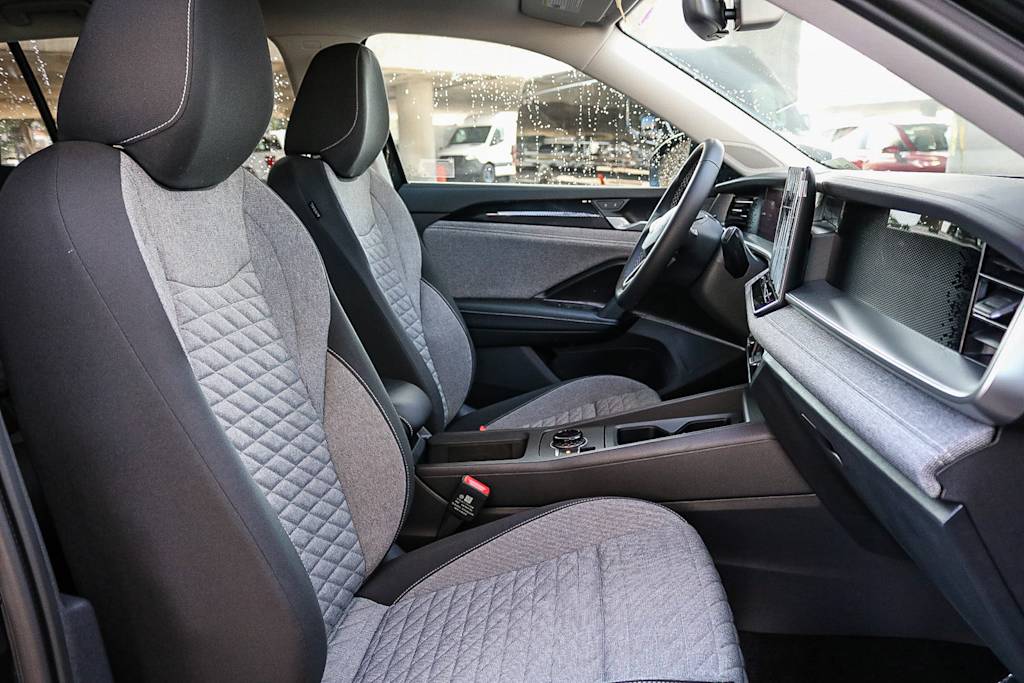 Thumbnail: 2025 Volkswagen Tiguan - 10