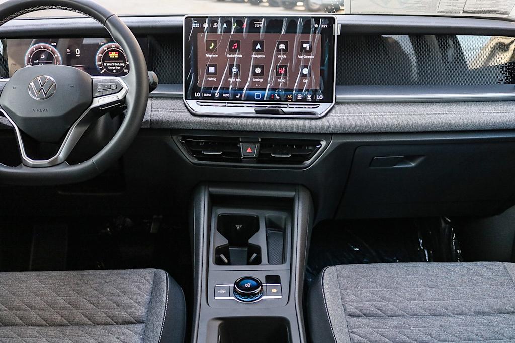 Thumbnail: 2025 Volkswagen Tiguan - 9