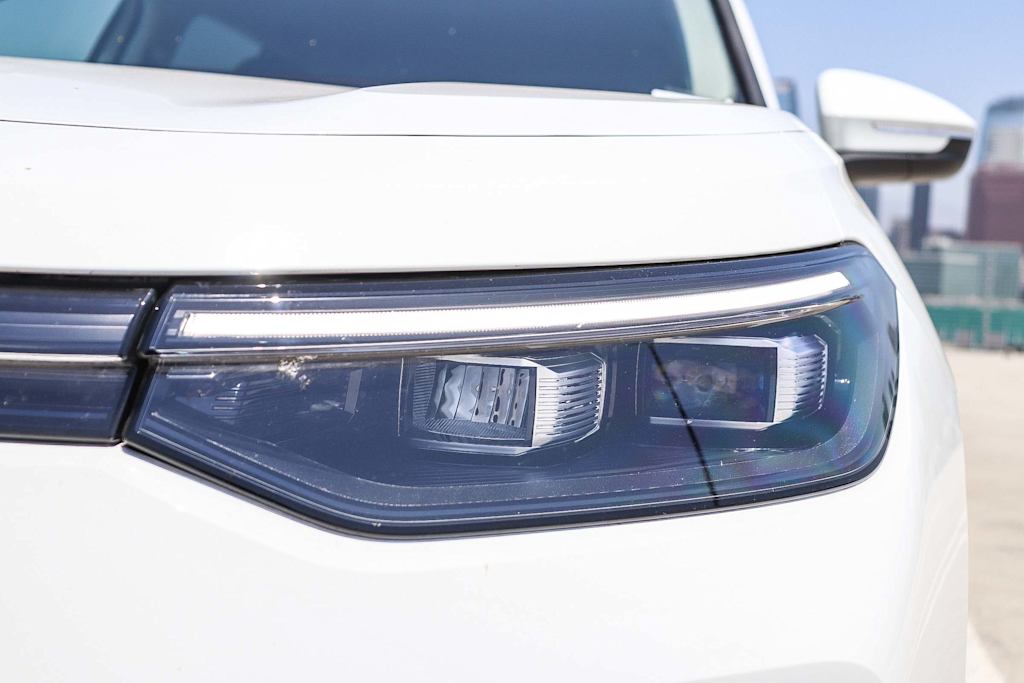 Thumbnail: 2025 Volkswagen Tiguan - 17