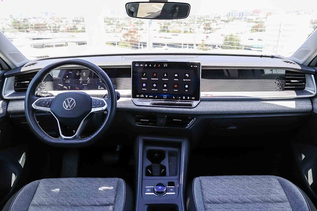Thumbnail: 2025 Volkswagen Tiguan - 2