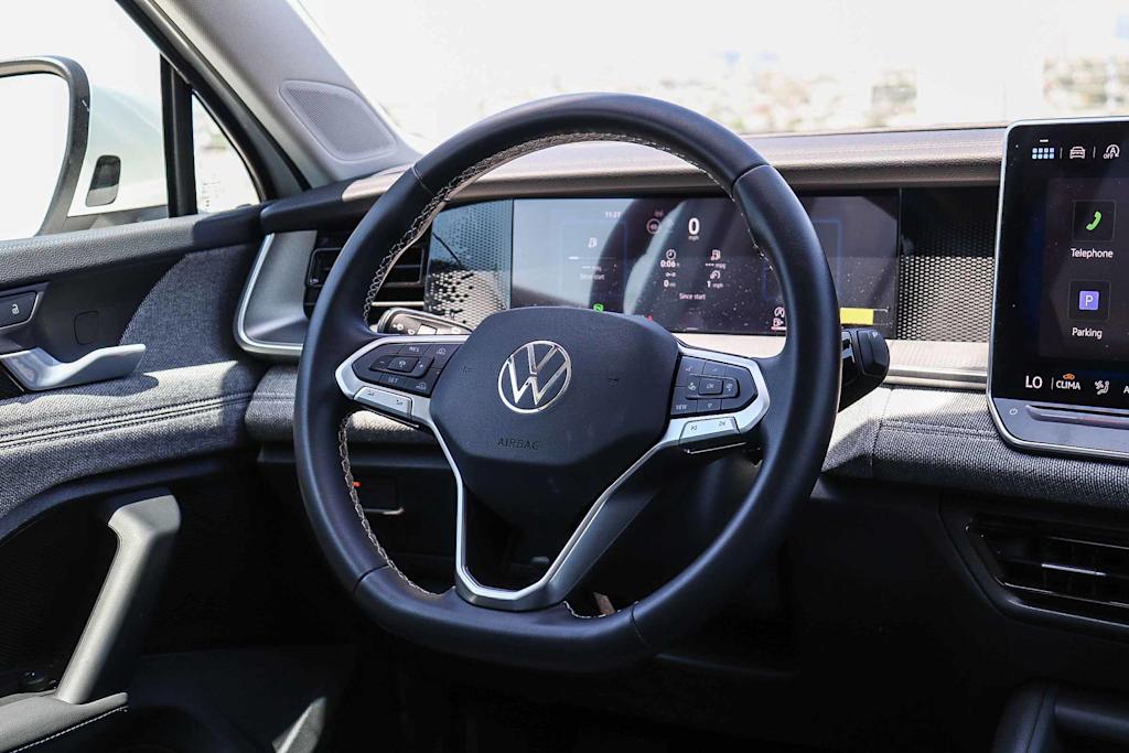 Thumbnail: 2025 Volkswagen Tiguan - 8