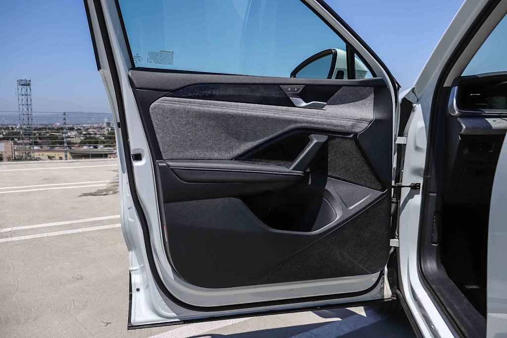 Thumbnail: 2025 Volkswagen Tiguan - 21