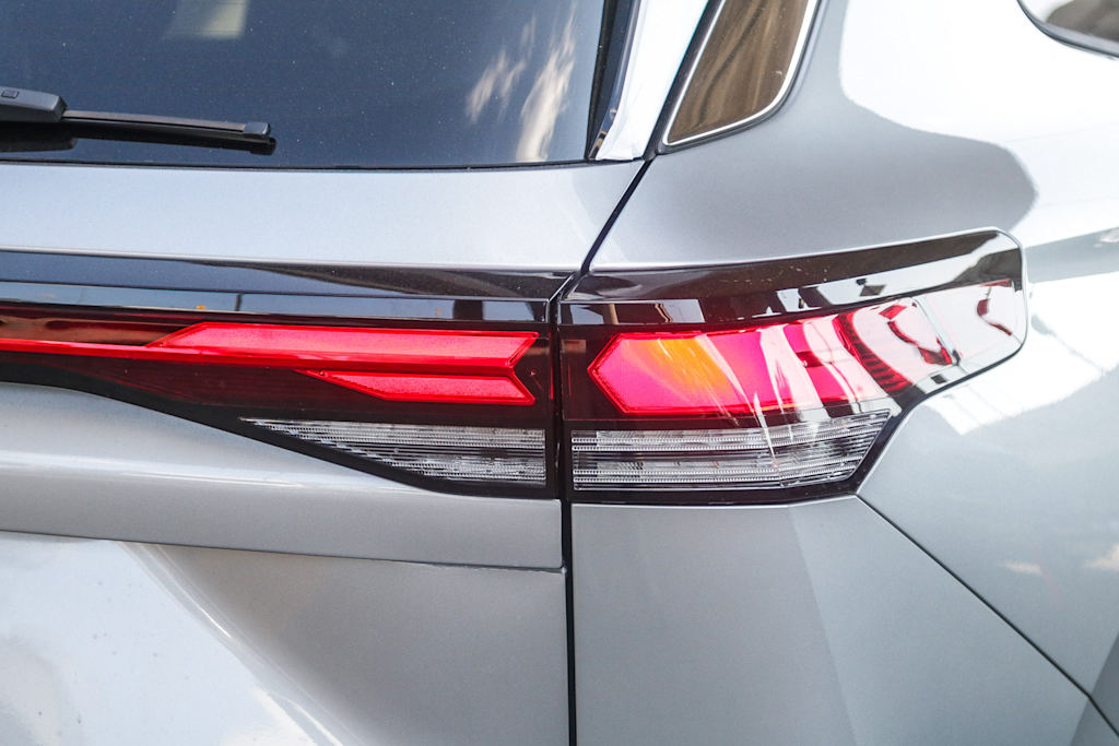 Thumbnail: 2025 Volkswagen Tiguan - 19