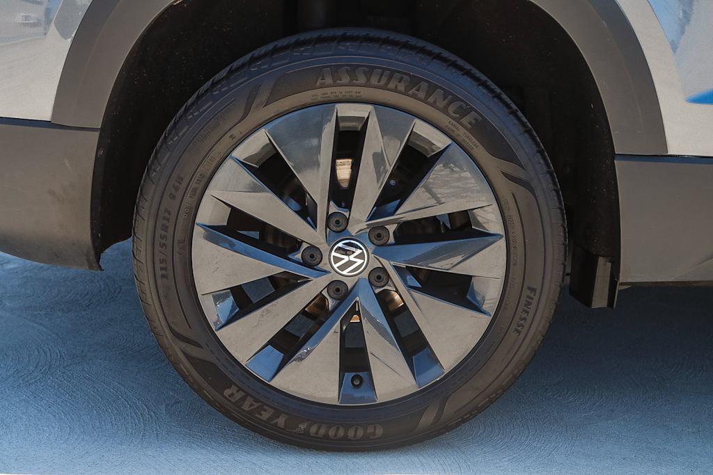 Thumbnail: 2022 Volkswagen Taos - 6