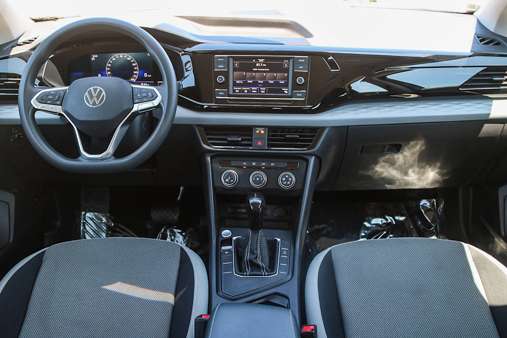 Thumbnail: 2022 Volkswagen Taos - 2