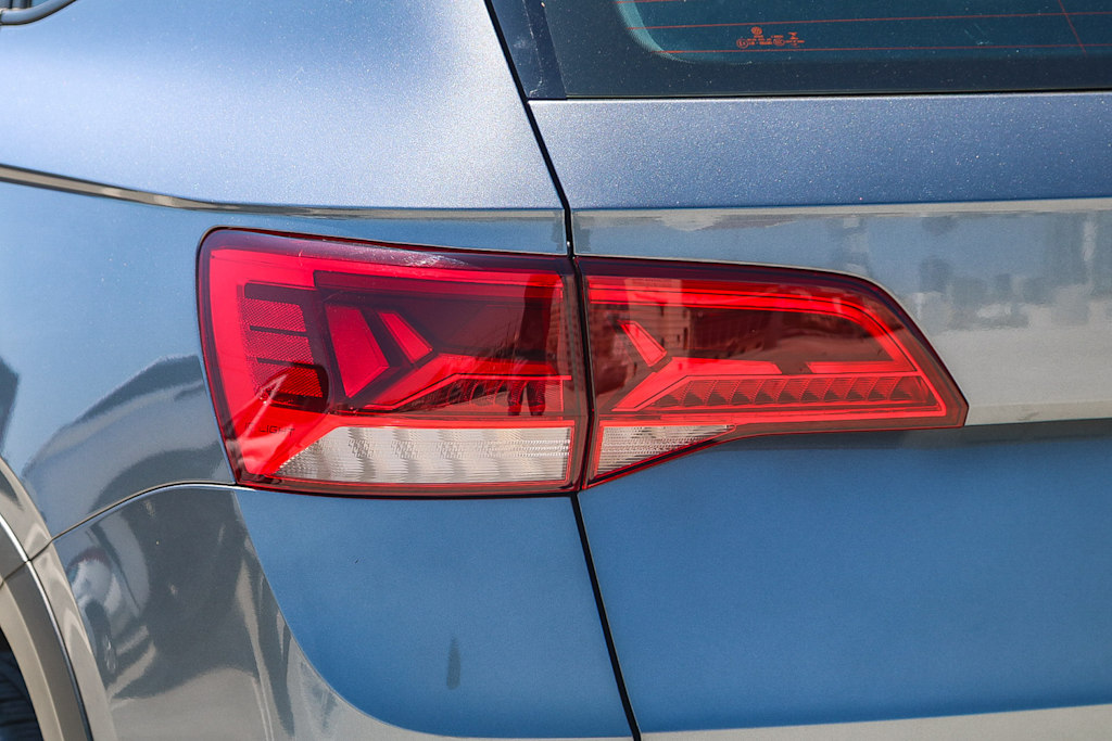 Thumbnail: 2022 Volkswagen Taos - 21