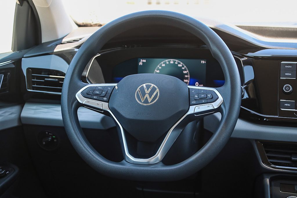 Thumbnail: 2022 Volkswagen Taos - 12