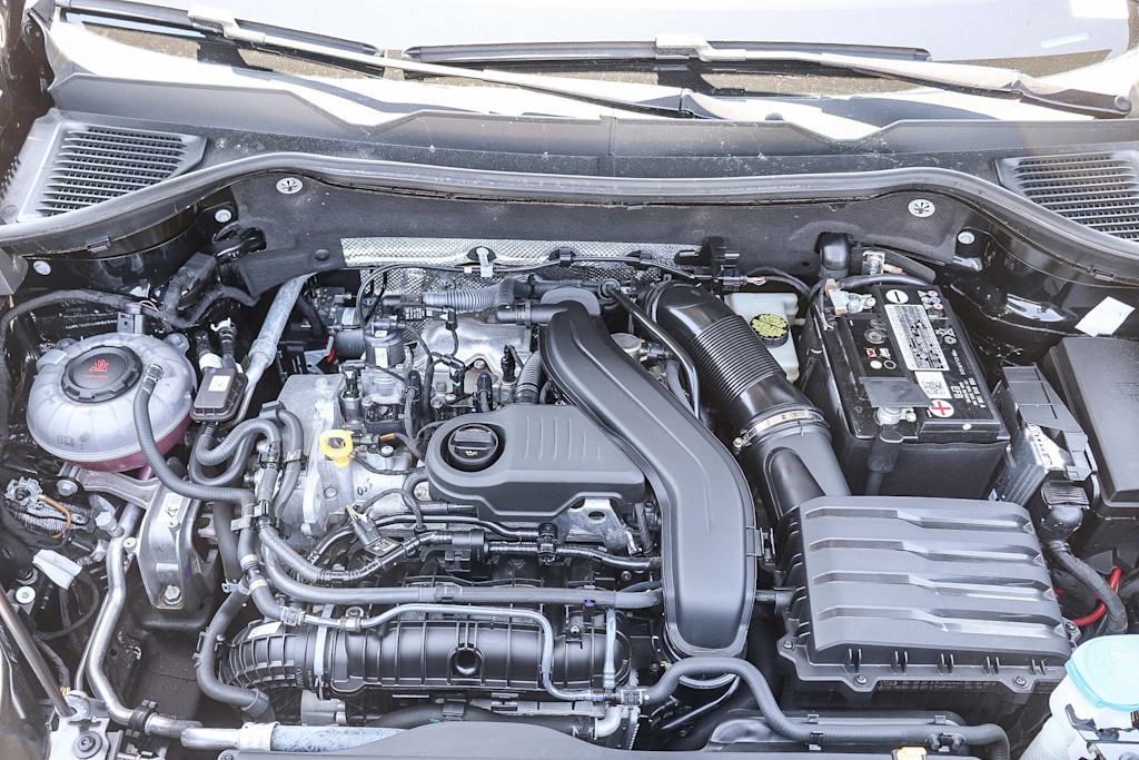 Thumbnail: 2022 Volkswagen Taos - 6