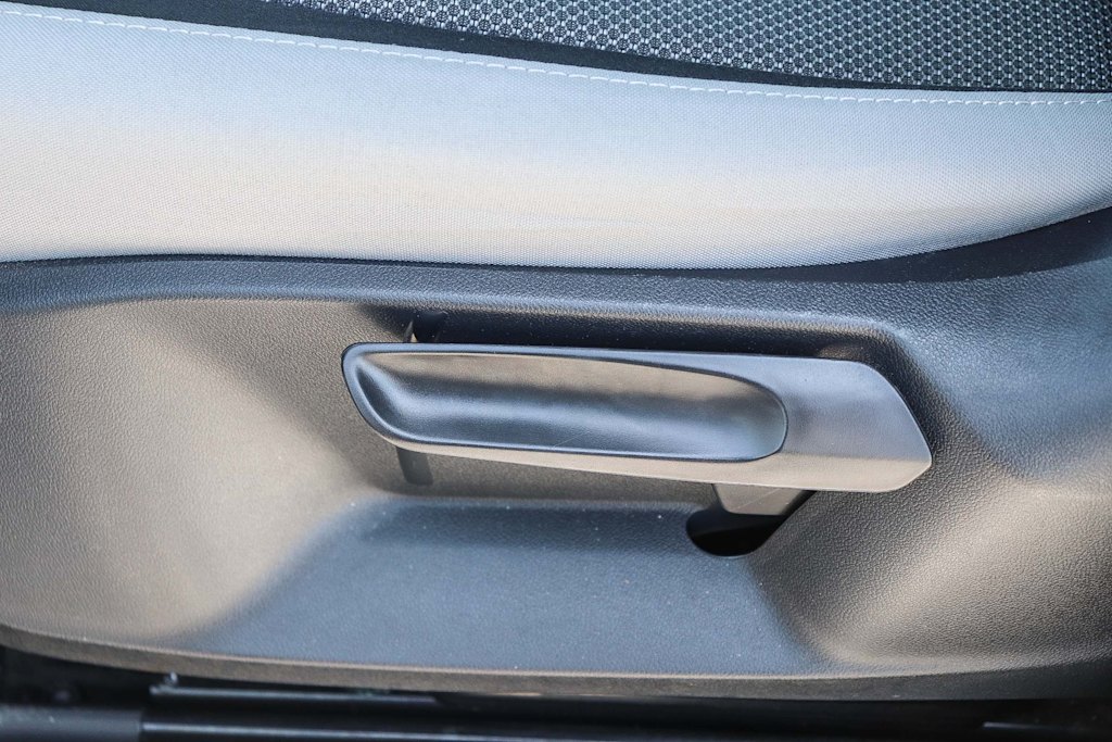 Thumbnail: 2022 Volkswagen Taos - 17