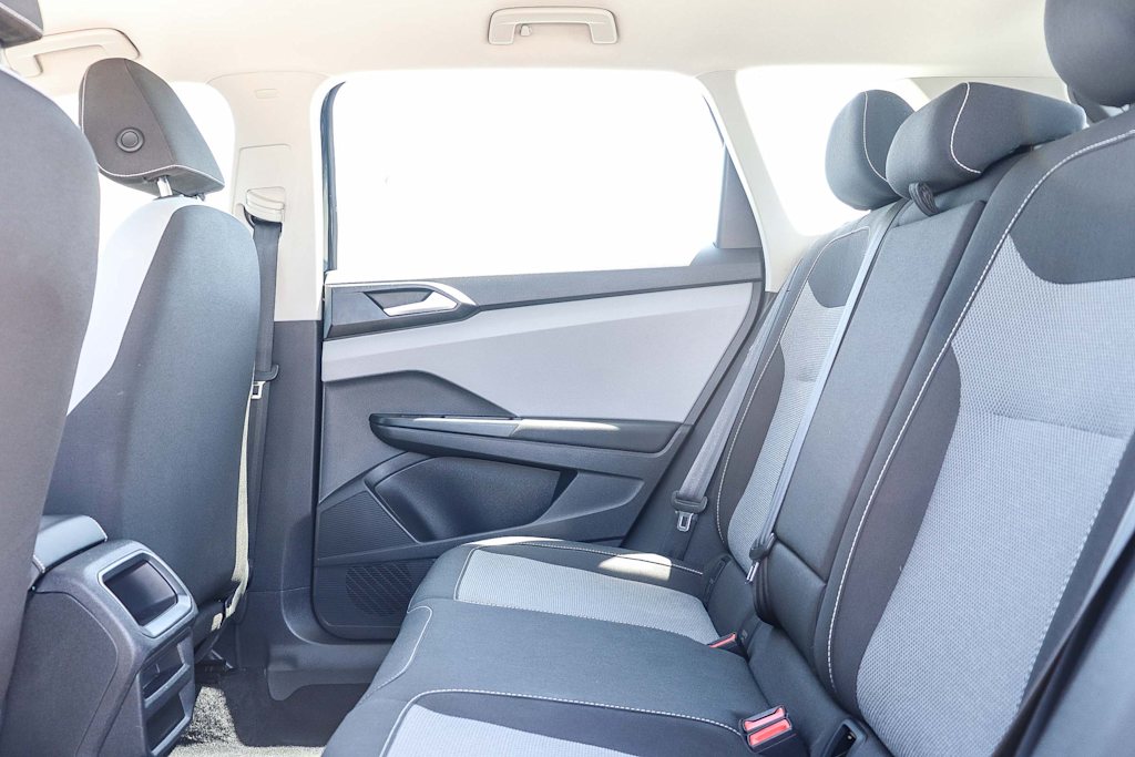 Thumbnail: 2022 Volkswagen Taos - 10