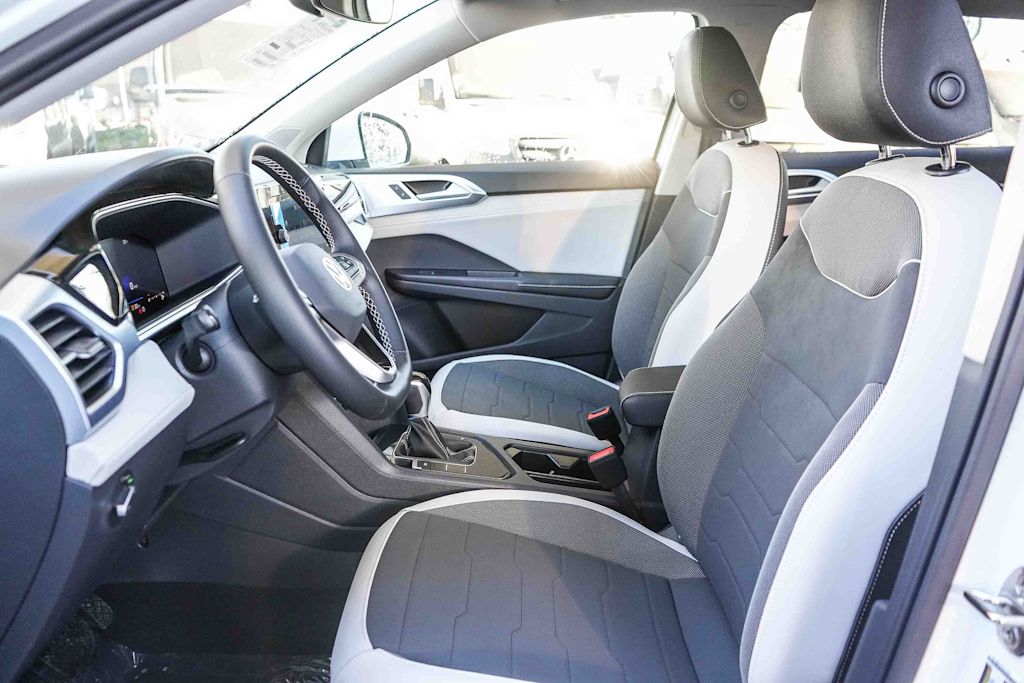 Thumbnail: 2026 Volkswagen Taos - 11