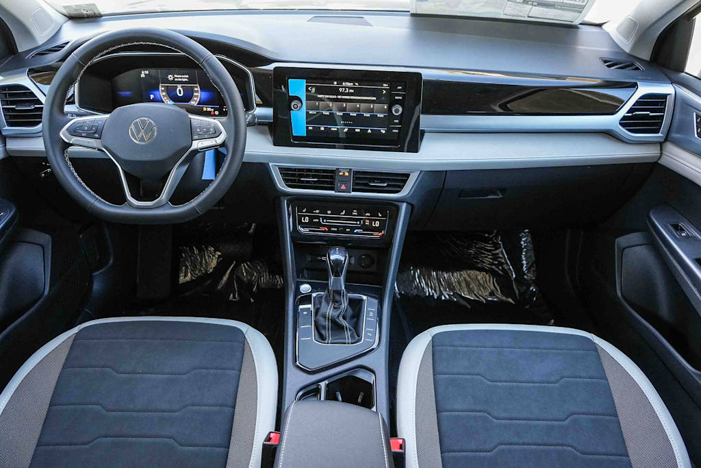 Thumbnail: 2026 Volkswagen Taos - 8