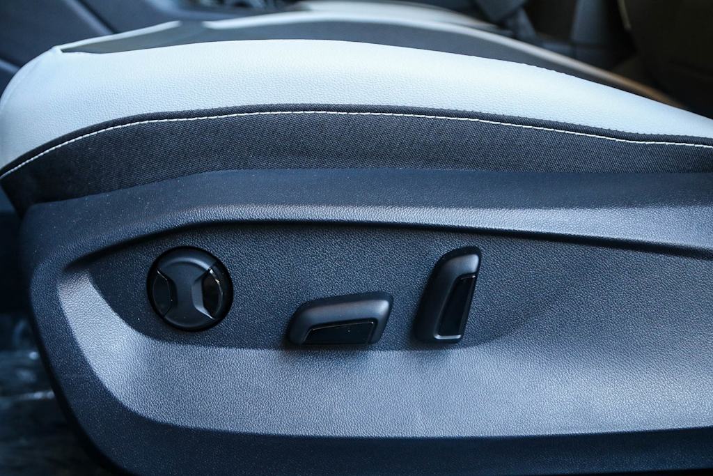Thumbnail: 2025 Volkswagen Taos - 24