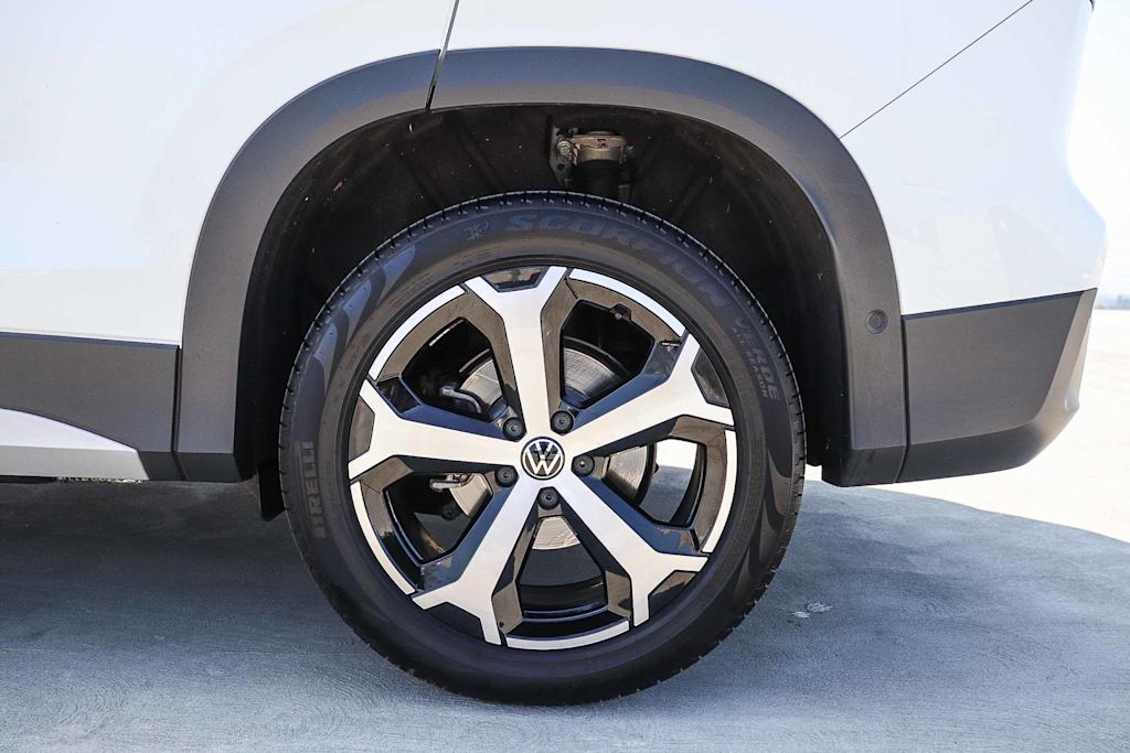 Thumbnail: 2025 Volkswagen Tiguan - 7