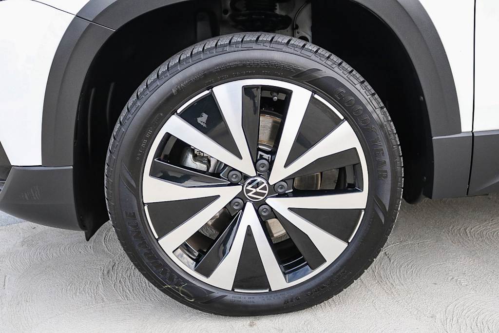 Thumbnail: 2023 Volkswagen Taos - 22