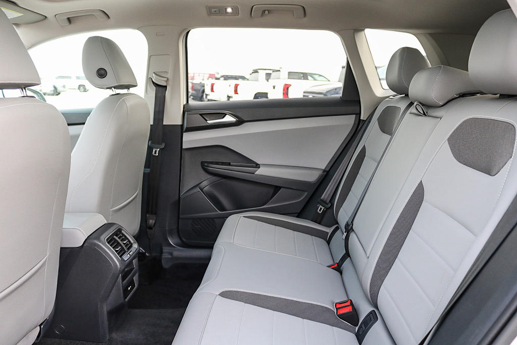 Thumbnail: 2023 Volkswagen Taos - 12