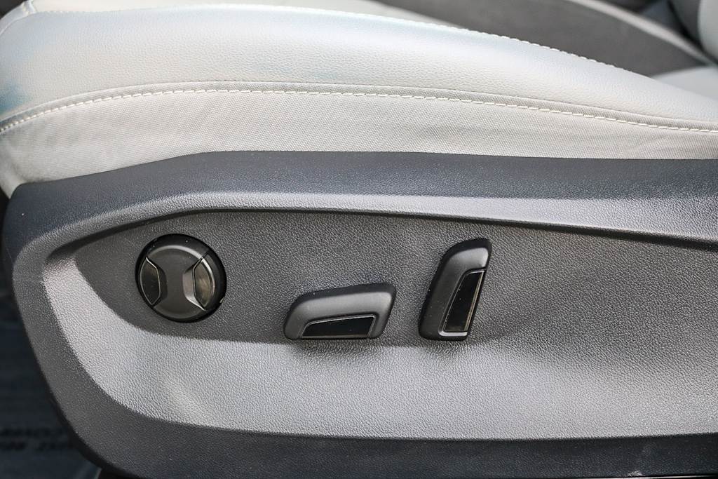 Thumbnail: 2023 Volkswagen Taos - 24