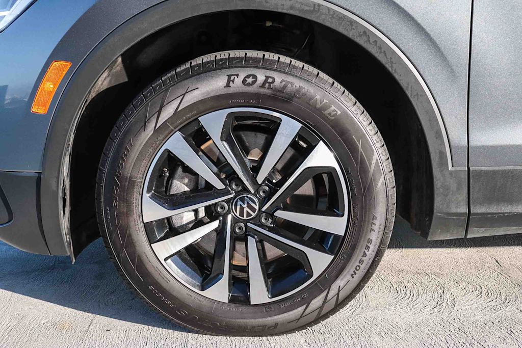 Thumbnail: 2024 Volkswagen Tiguan - 22