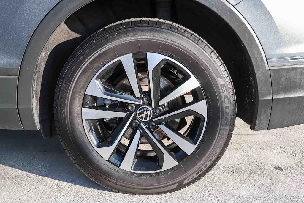 Thumbnail: 2024 Volkswagen Tiguan - 6