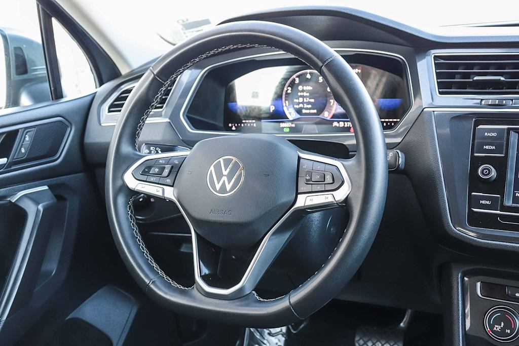 Thumbnail: 2024 Volkswagen Tiguan - 12