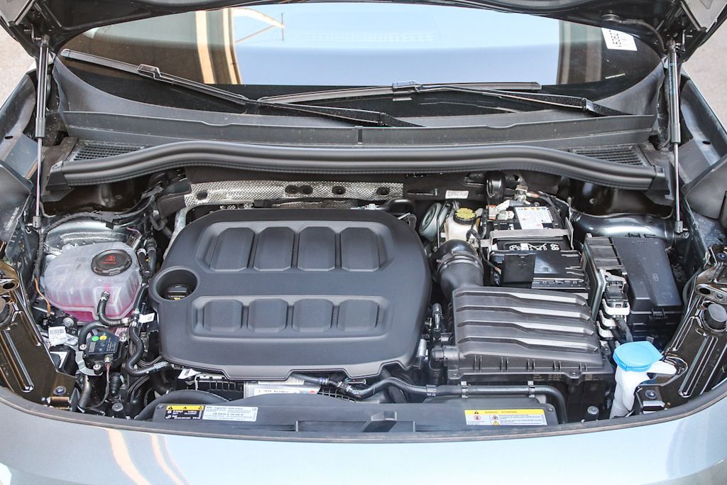 Thumbnail: 2025 Volkswagen Tiguan - 8