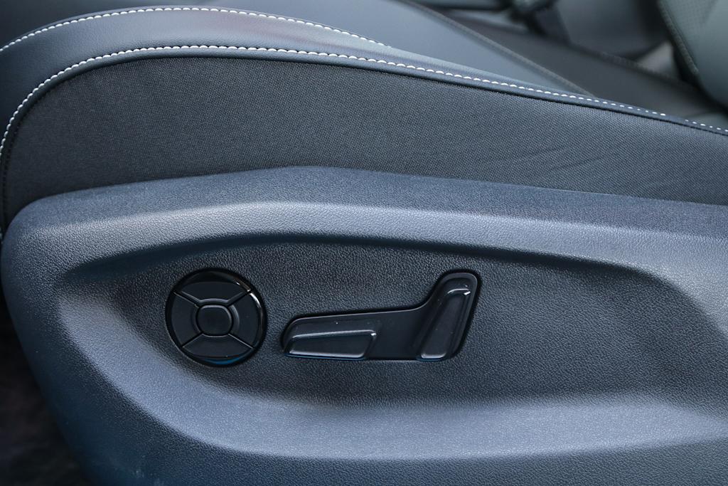 Thumbnail: 2025 Volkswagen Tiguan - 22