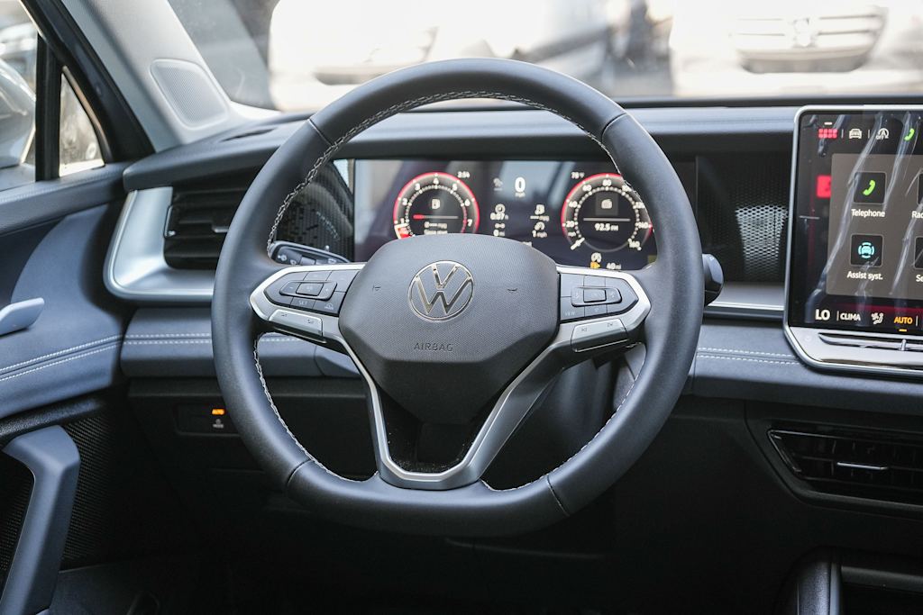 Thumbnail: 2026 Volkswagen Tiguan - 13