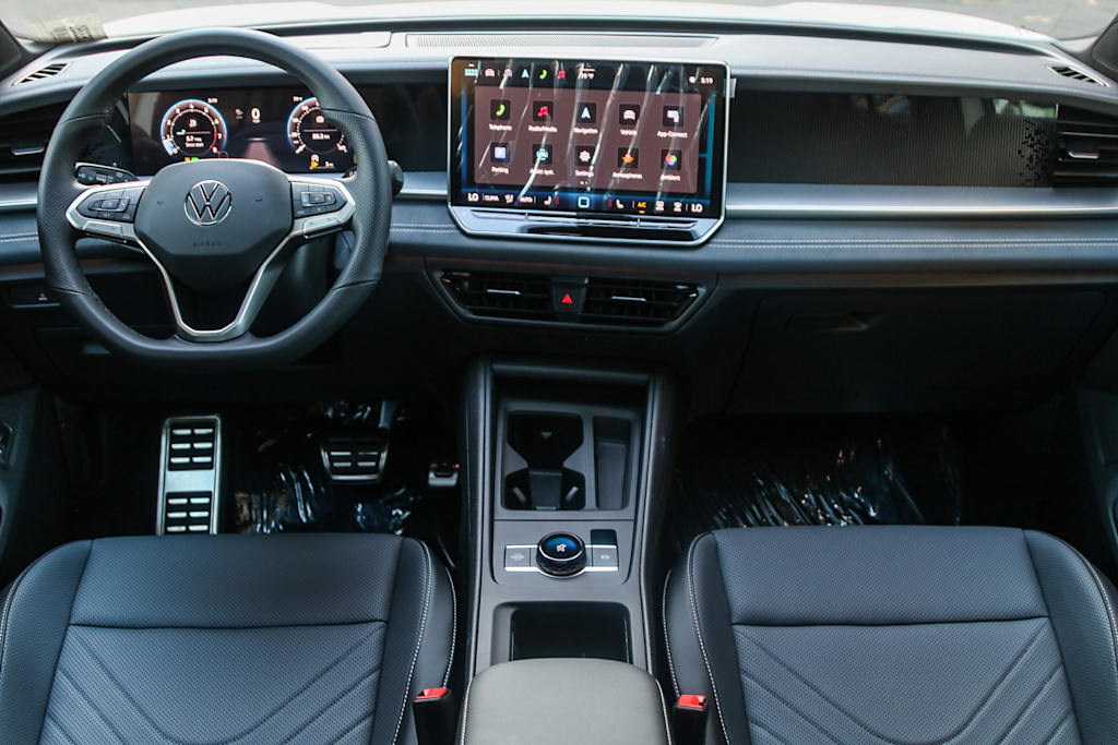 Thumbnail: 2025 Volkswagen Tiguan - 2