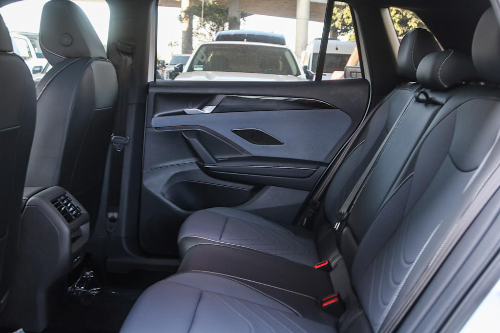 Thumbnail: 2025 Volkswagen Tiguan - 12