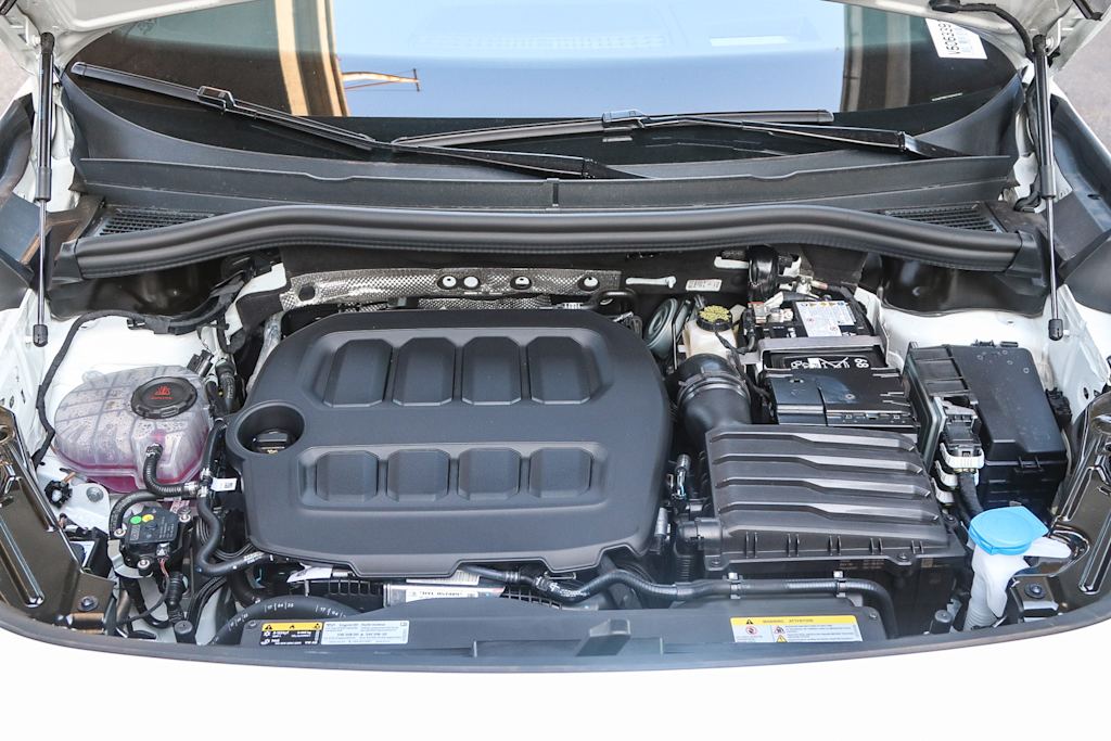 Thumbnail: 2025 Volkswagen Tiguan - 8