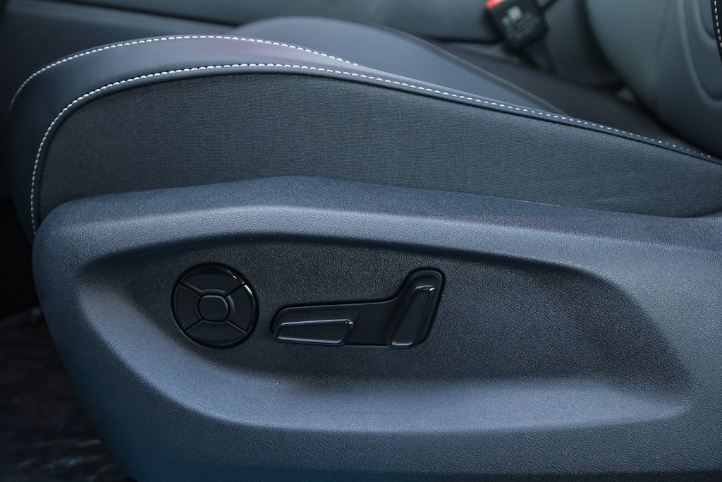 Thumbnail: 2025 Volkswagen Tiguan - 23