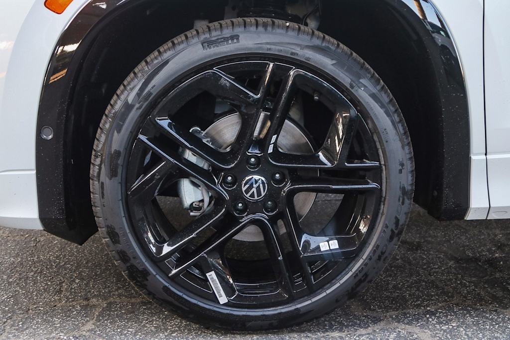 Thumbnail: 2025 Volkswagen Tiguan - 20