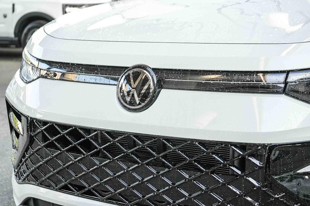 Thumbnail: 2026 Volkswagen Tiguan - 6