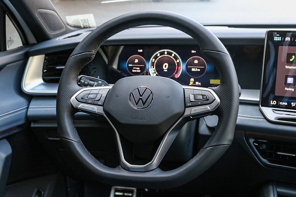 Thumbnail: 2025 Volkswagen Tiguan - 12