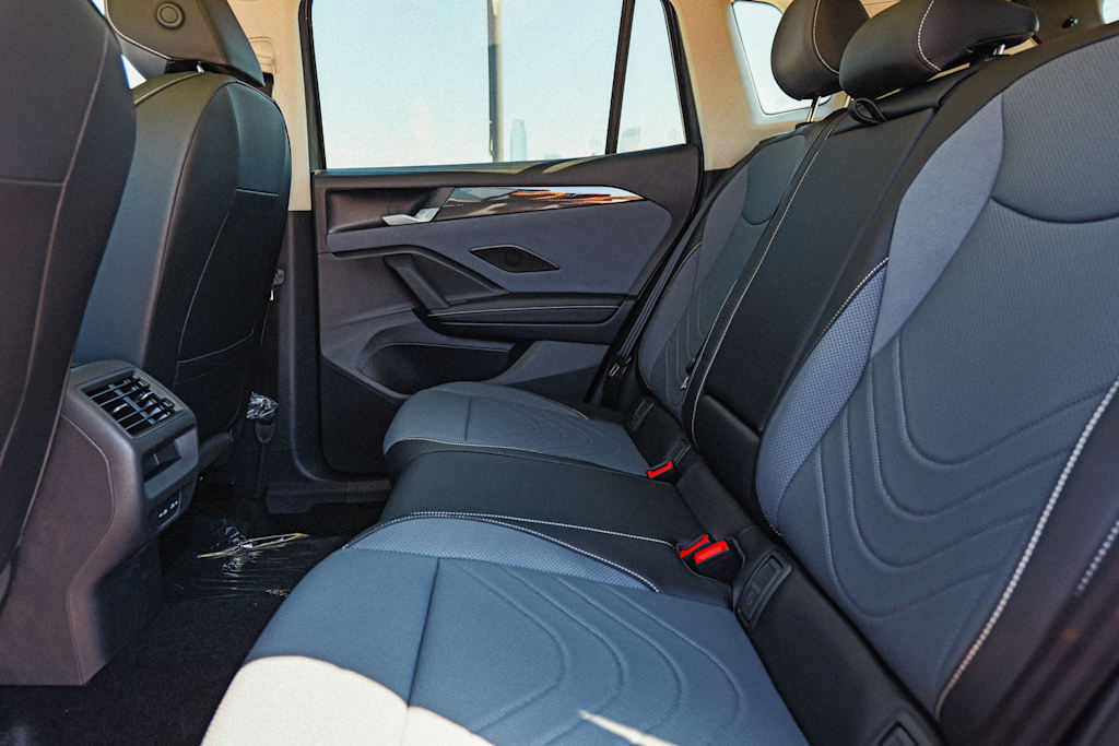 Thumbnail: 2025 Volkswagen Tiguan - 12