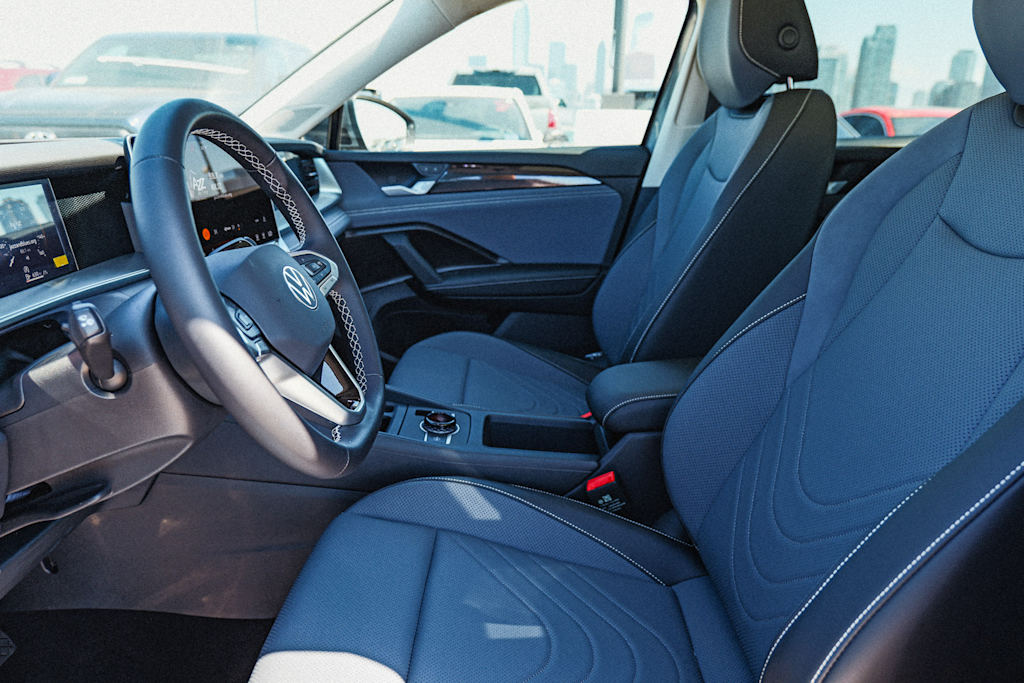 Thumbnail: 2025 Volkswagen Tiguan - 11