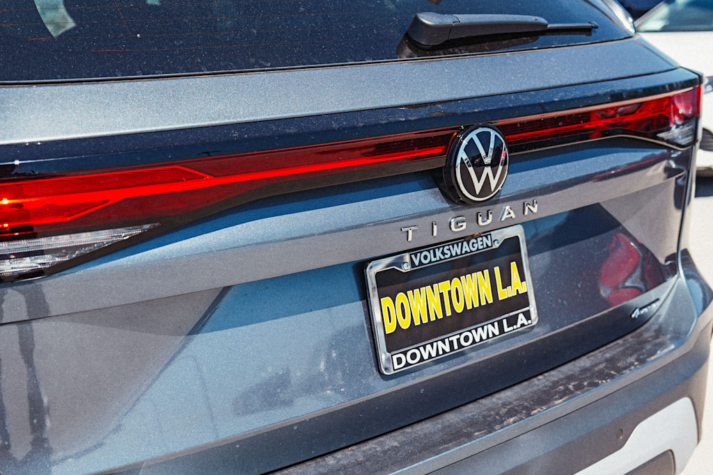 Thumbnail: 2025 Volkswagen Tiguan - 6