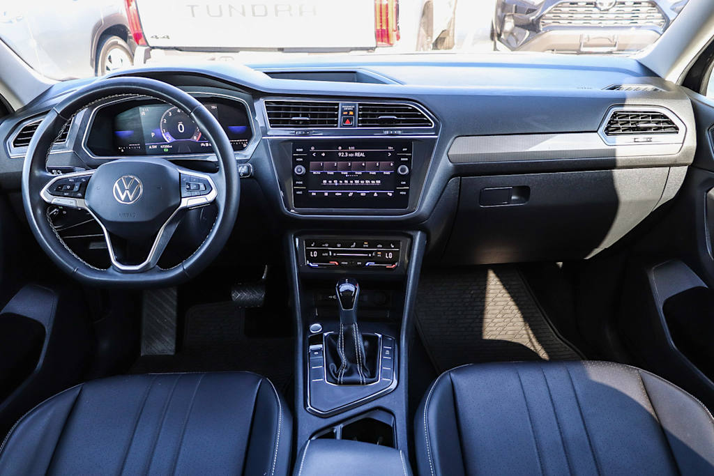Thumbnail: 2023 Volkswagen Tiguan - 2