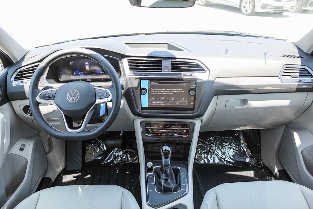 2024 Volkswagen Tiguan SE 2