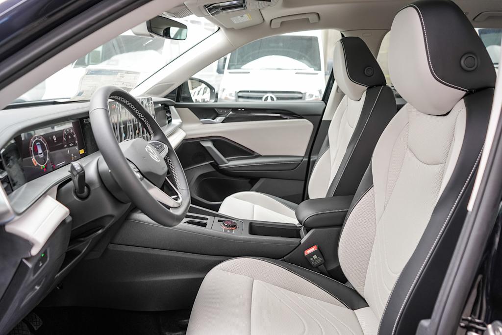 Thumbnail: 2026 Volkswagen Tiguan - 10