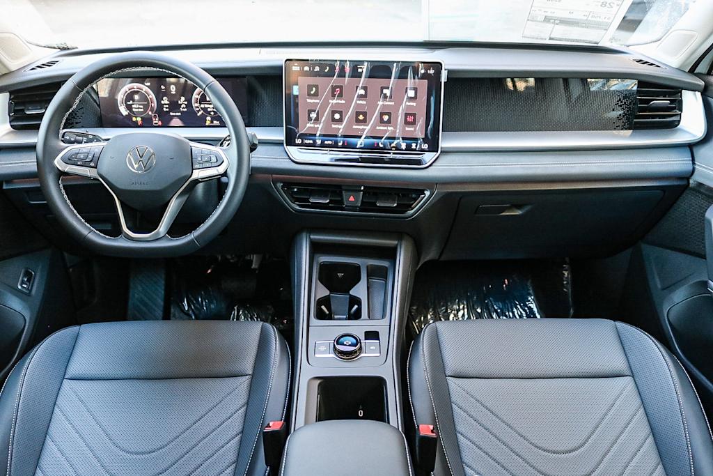 Thumbnail: 2026 Volkswagen Tiguan - 2