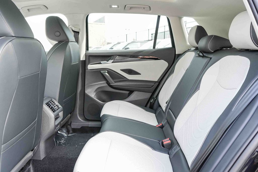 Thumbnail: 2026 Volkswagen Tiguan - 12