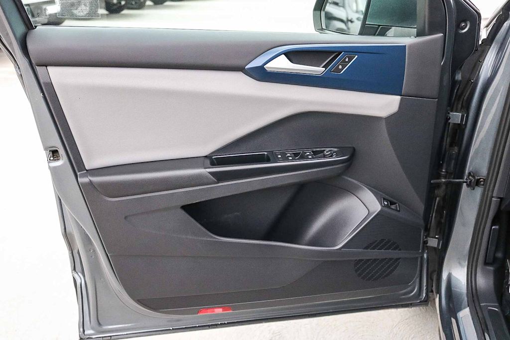 Thumbnail: 2022 Volkswagen Taos - 26