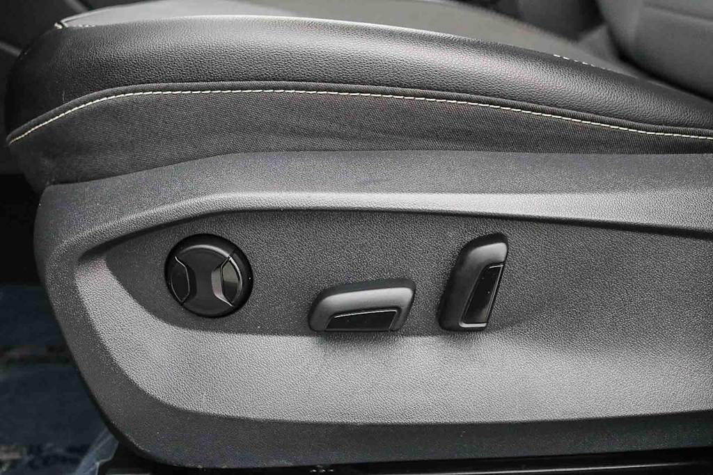 Thumbnail: 2022 Volkswagen Taos - 25