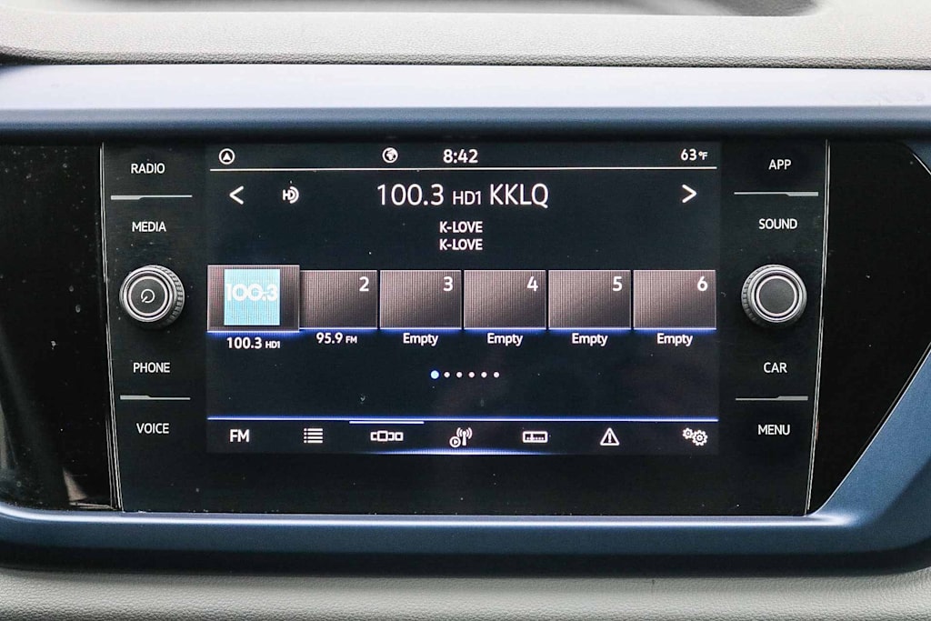 Thumbnail: 2022 Volkswagen Taos - 13