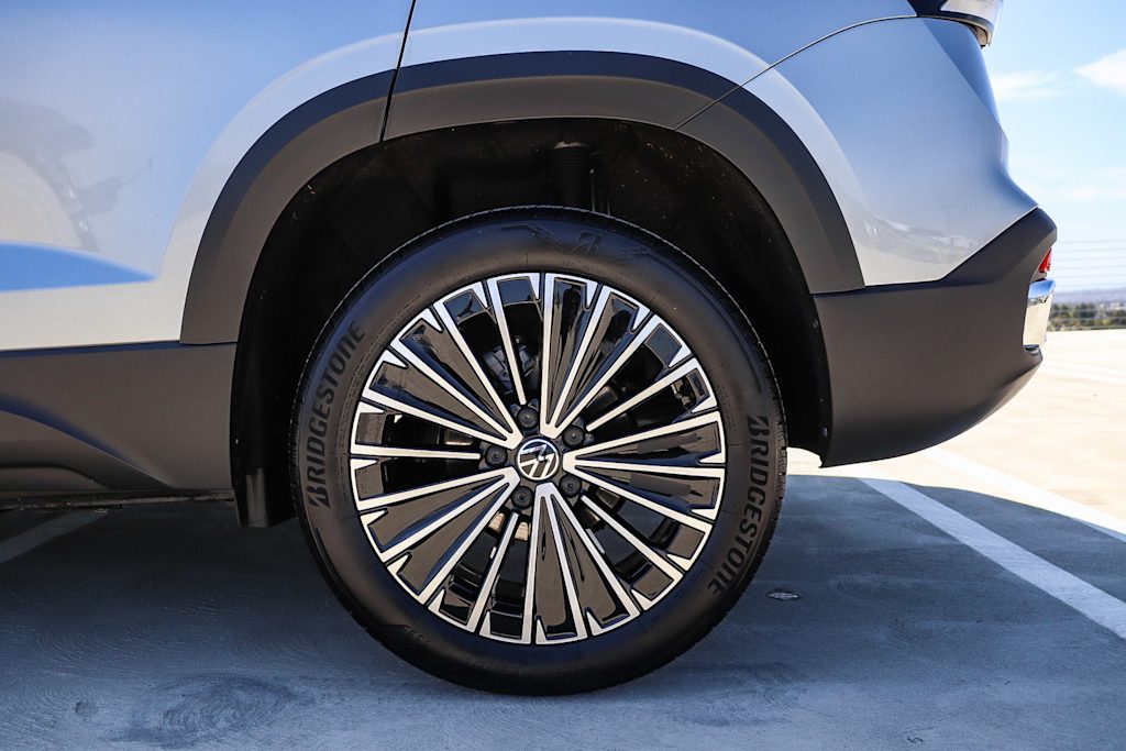 Thumbnail: 2025 Volkswagen Taos - 6