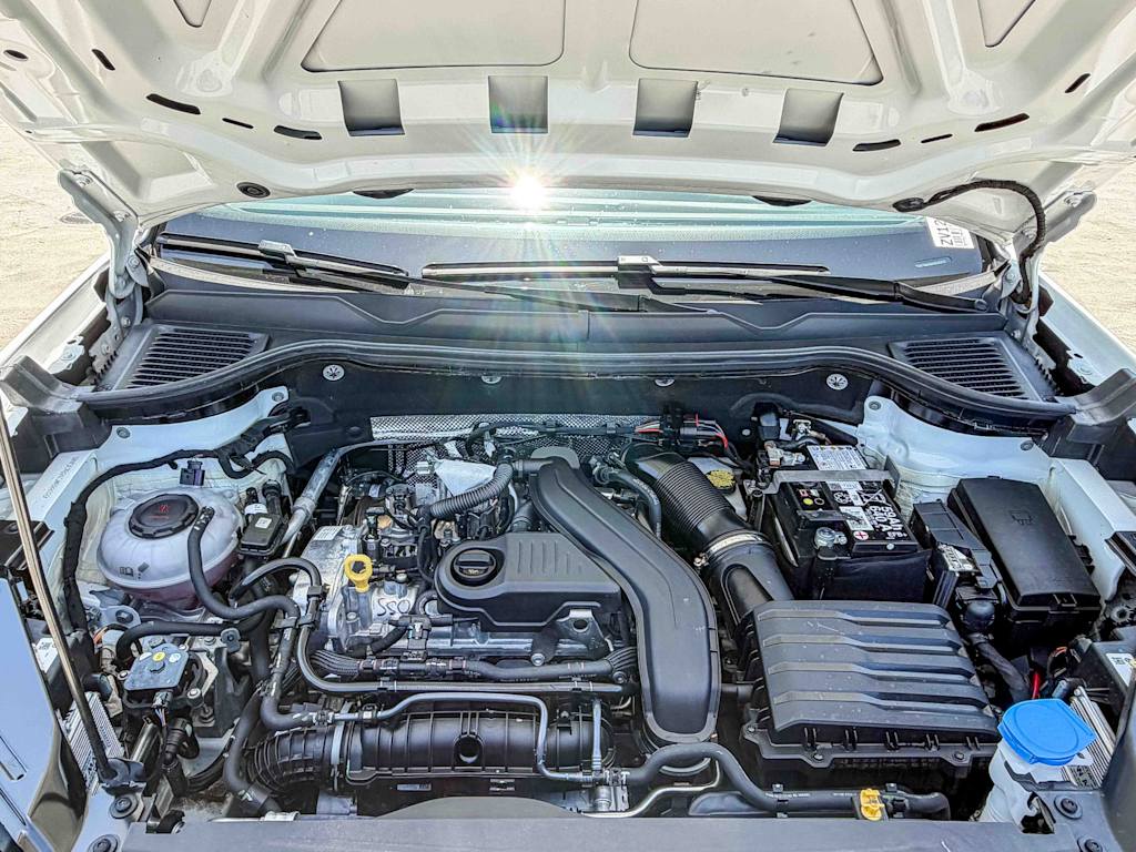 Thumbnail: 2025 Volkswagen Taos - 8